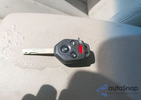 2010 Subaru Outback 2.5I Premium z USA, uszkodzony, nr VIN 4S4BRBCC6A3361874